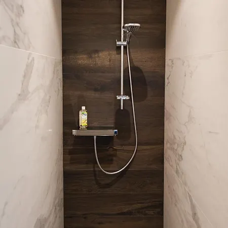 Dimensions M Bed & Breakfast 3*