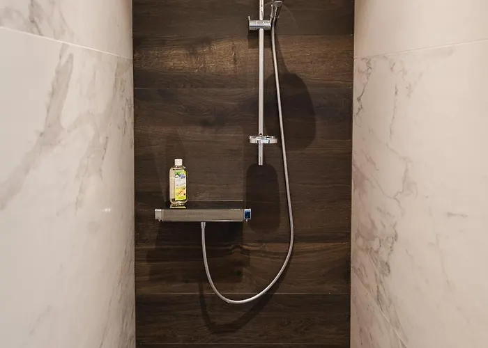 Dimensions M Alojamento de Acomodação e Pequeno-almoço 3*